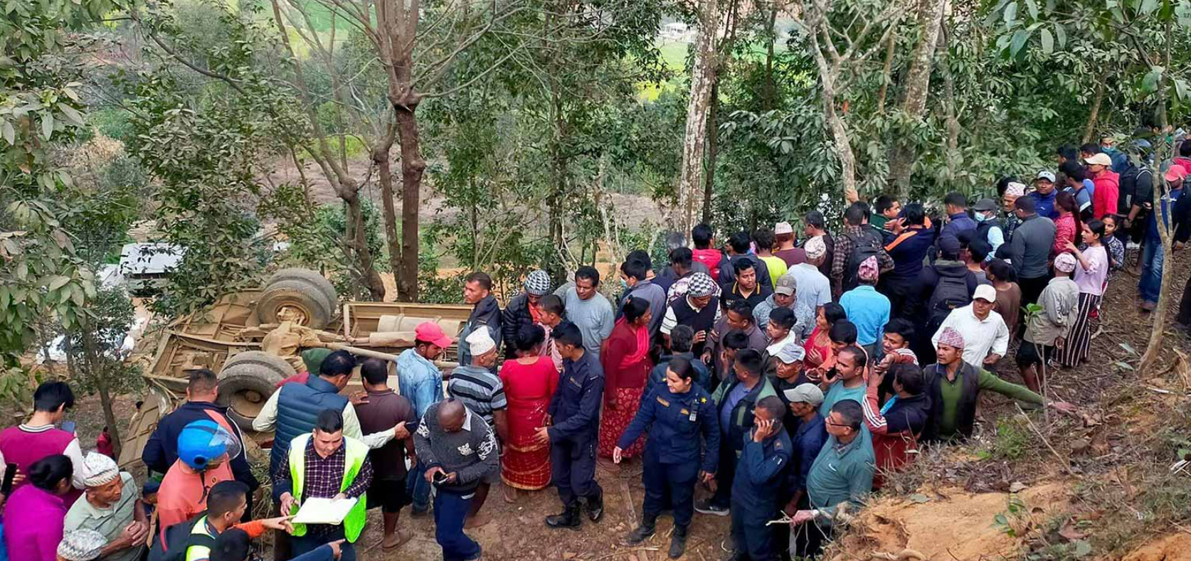 बस दुर्घटना अपडेट : मृत्यु हुनेको संख्या तीन पुग्यो