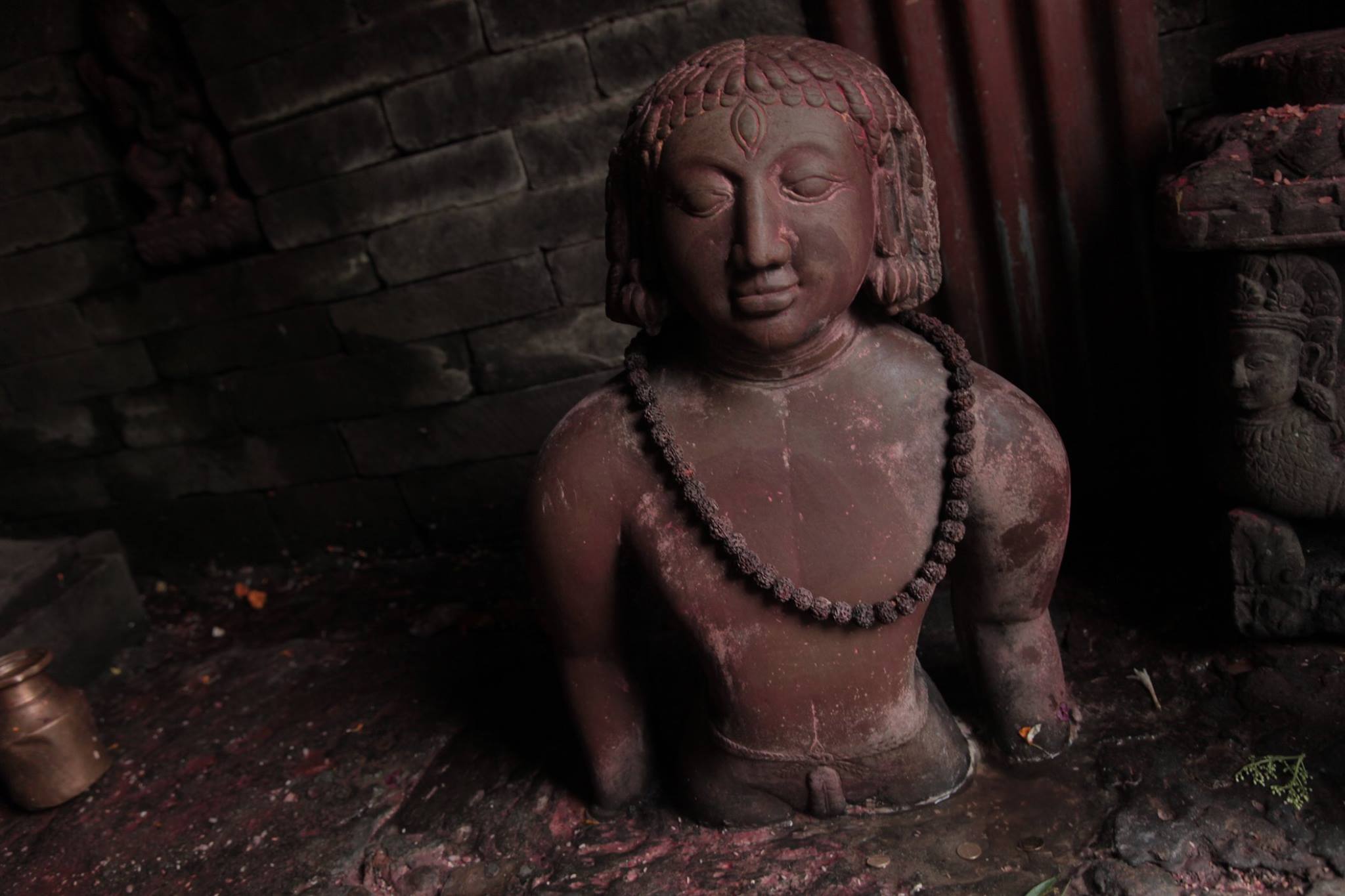 ८ औं शताब्दीको बुद्धको मूति चोरी
