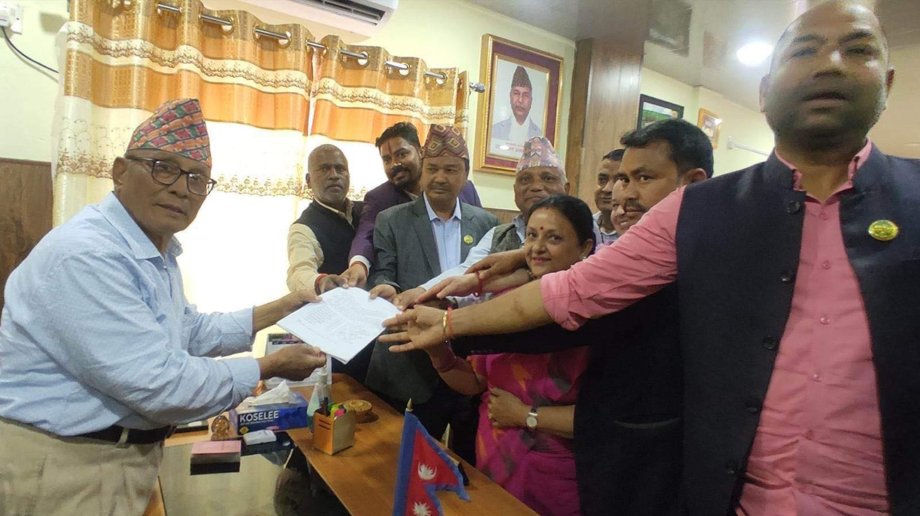 लुम्बिनीमा नयाँ मुख्यमन्त्रीका लागि कांग्रेसका डिल्ली चौधरीको दाबी पेश