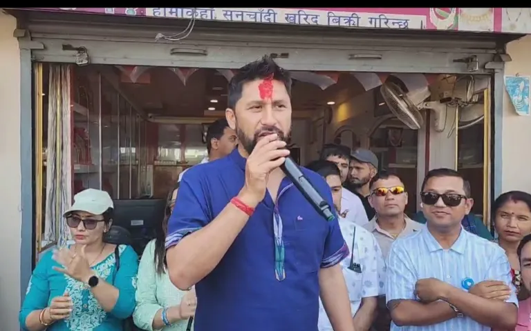 रवि लामिछानेविरूद्ध युवराज पौडेलले दिएको उजुरी नलाग्ने