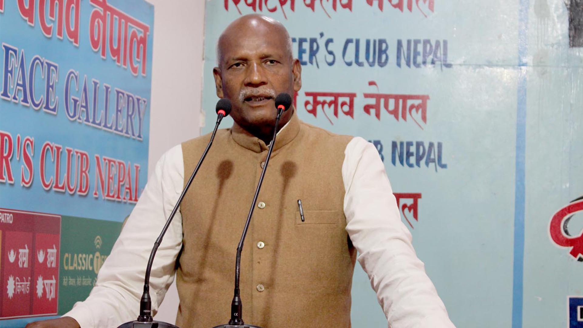 असार पहिलो सातासम्म किसानले मल पाउँछन् : कृषिमन्त्री यादव