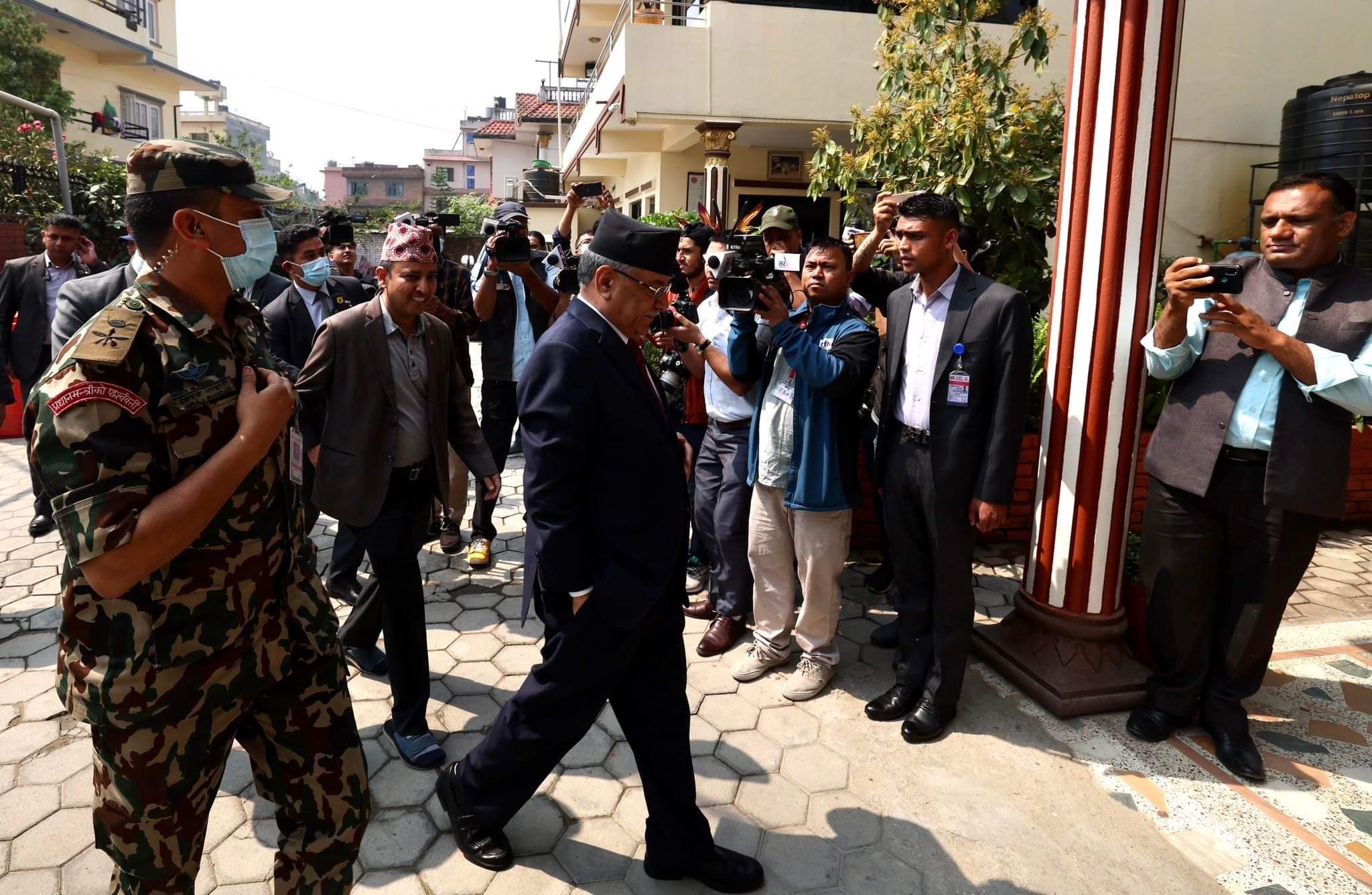 प्रमुख तीन नेताहरूको बैठक सकियो