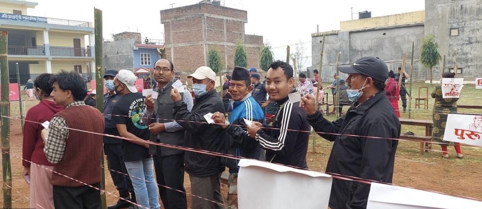 उपनिर्वाचन : बिहान ७ बजेदेखि मतदान शुरु