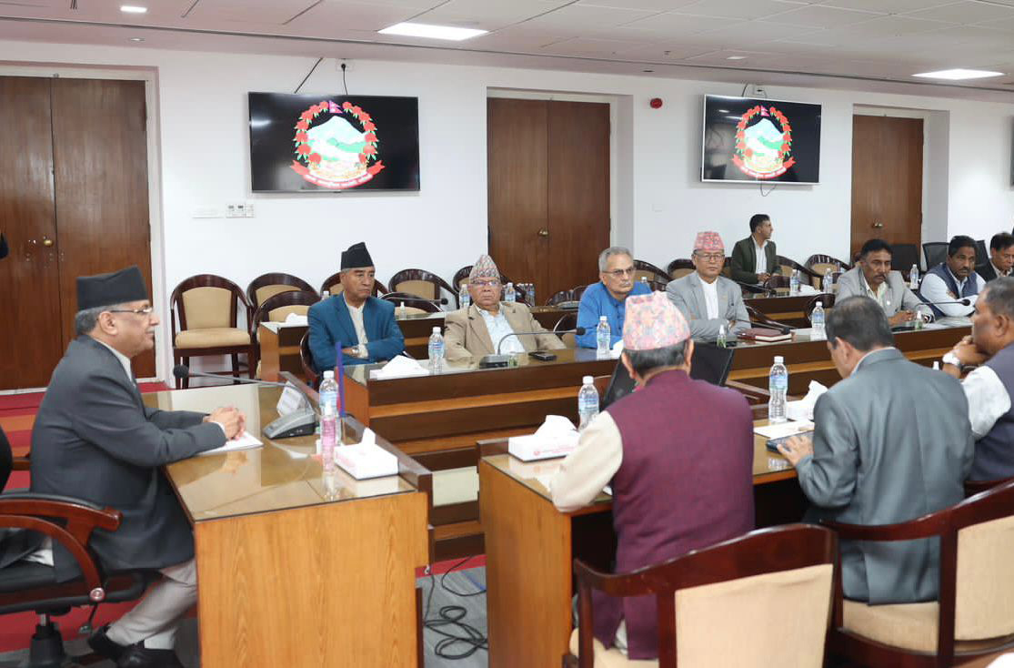 सत्तारुढ दलको बैठक : नीति तथा कार्यक्रम र बजेटमाथि छलफल