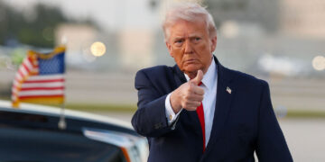 हर्मुज घाँटीमा छिट्टै ‘नौसैनिक नाकाबन्दी’ सुरु गर्ने राष्ट्रपति ट्रम्पको निर्देशन