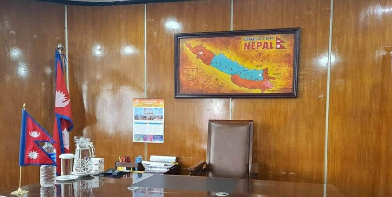 मेयर शाहले कार्यकक्षमा राखे 'ग्रेटर नेपाल'को नक्सा