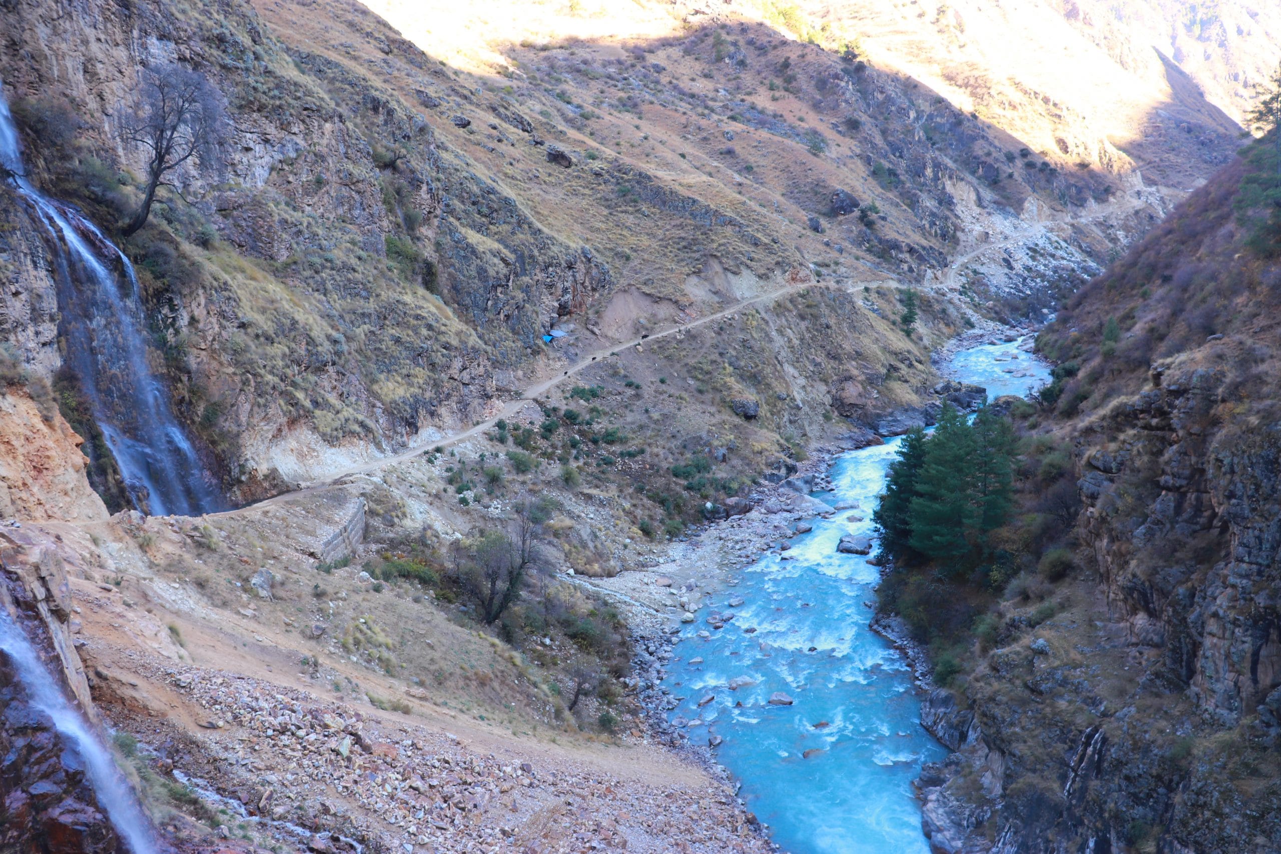 हुम्ला जिप दुर्घटना अपडेट : दर्जन यात्रु जोगाएका चालकको निधन