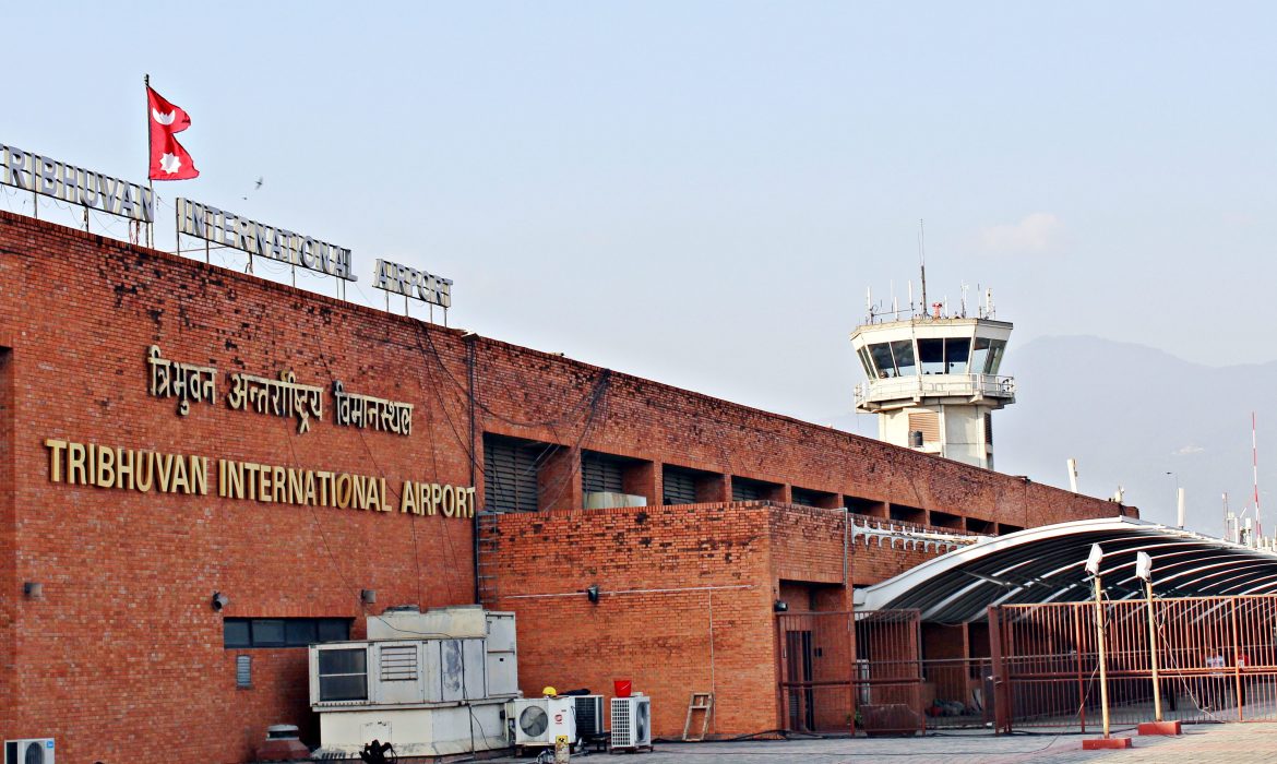 त्रिभुवन अन्तराष्ट्रिय विमानस्थलमा एकजना यात्रुको बिदाई र स्वागतमा ३ जना मात्रै जान पाइने