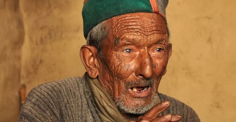 स्वतन्त्र भारतका पहिलो मतदाताको निधन