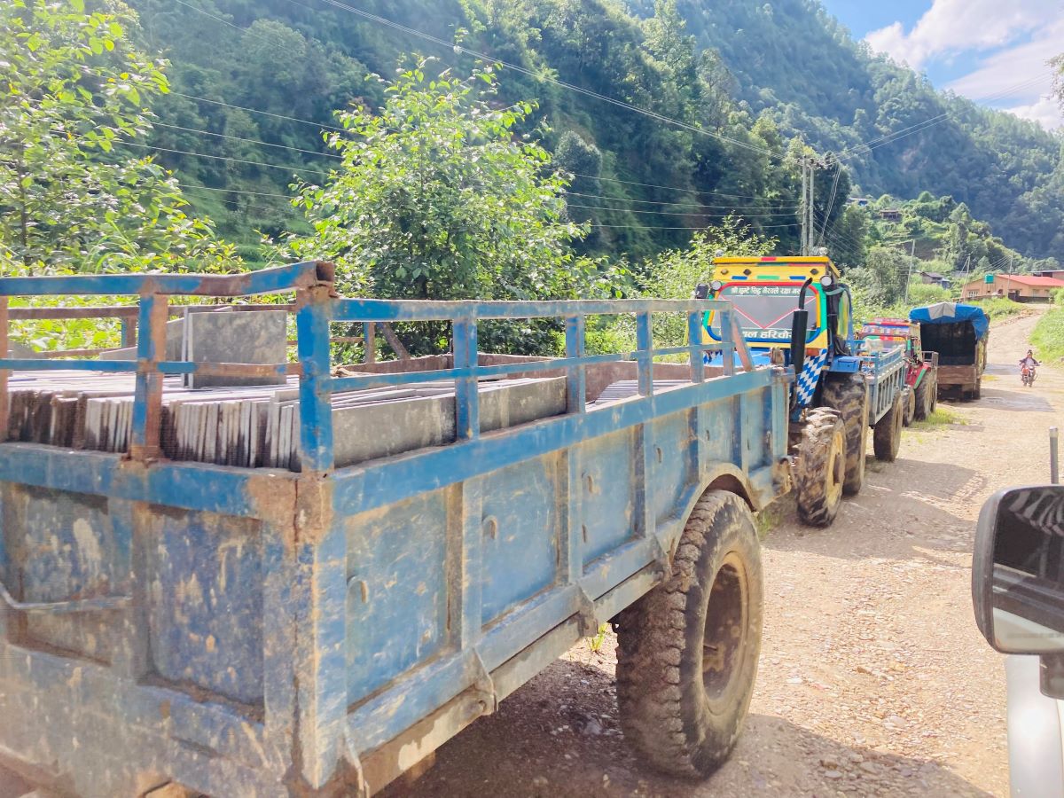 नेपालका मुख्य सहरमा निर्यात हुन्छ ताराखोलाको ढुङ्गा