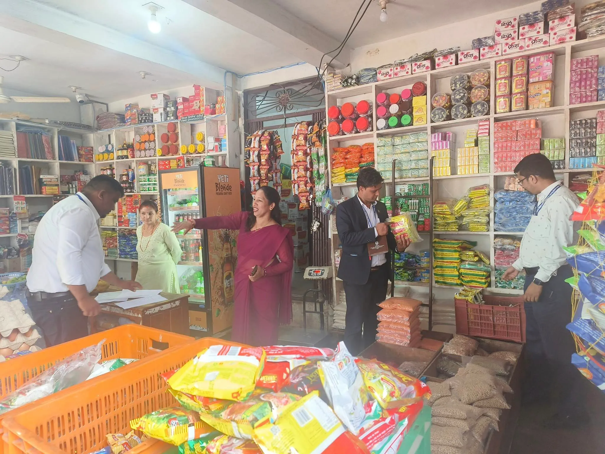दशैं तिहार नजिकिँदै गर्दा  बडिगाड गाउँपालिकाले ग¥यो बजार अनुगमन