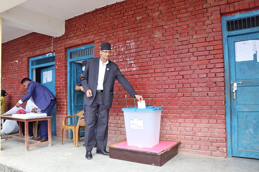 सभामुख सापकोटाले खसाले मत