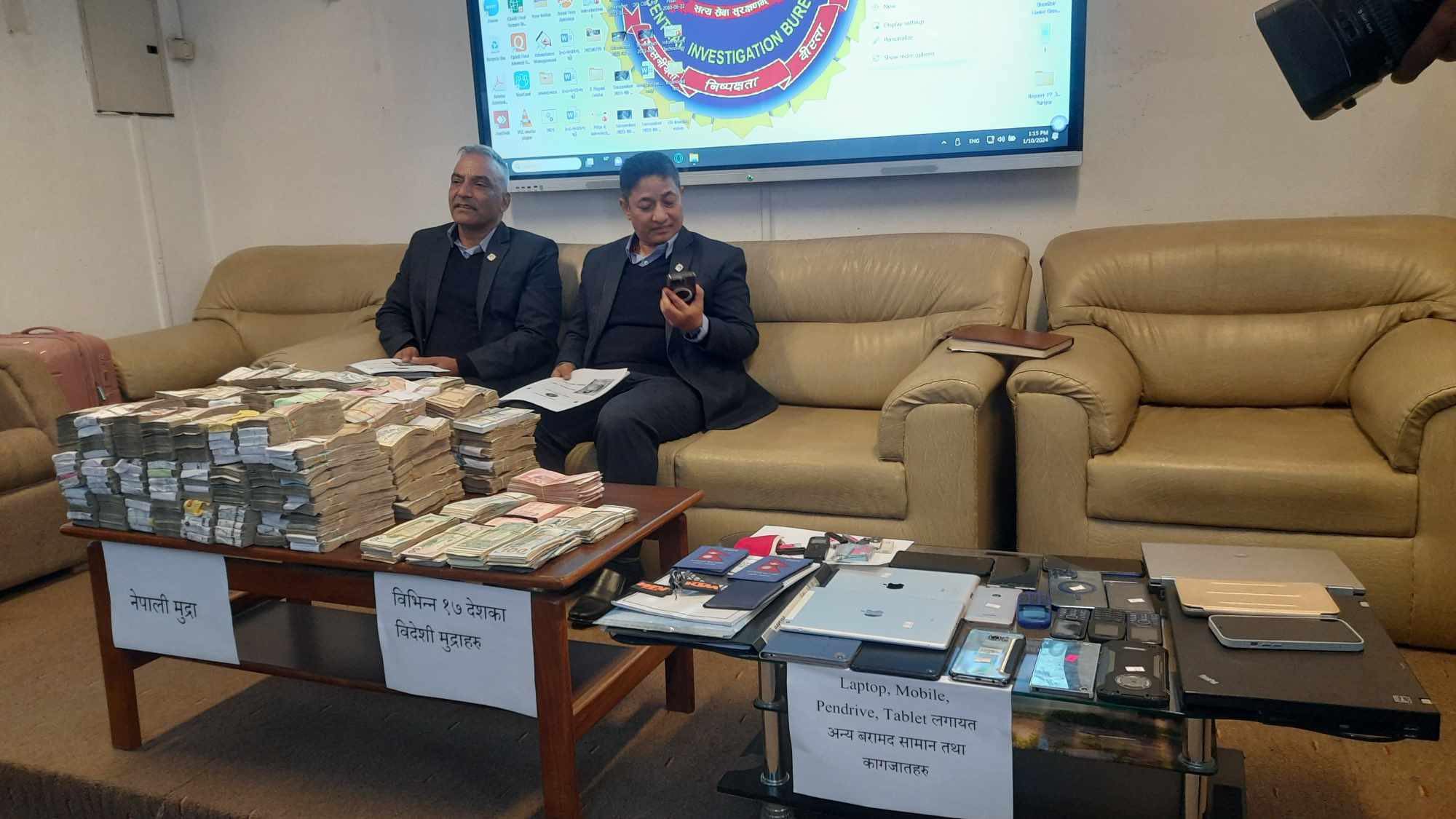 पाँच करोडको गाडी किन्ने तयारीमा रहेका बम्जनको घरमा १७ देशका मुद्रा