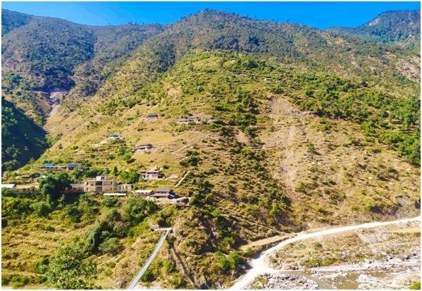 ढोरपाटनको पुरानो गाउँमा पहिलो पटक पुग्यो मोटरबाटो