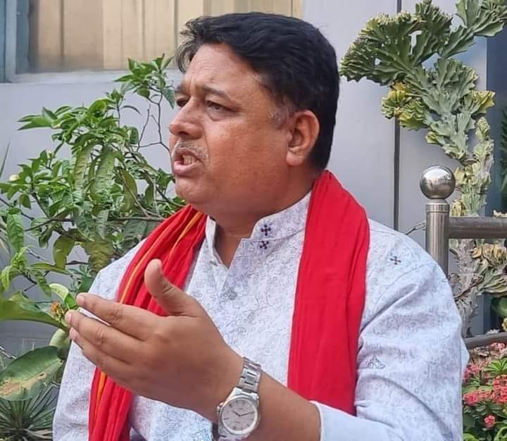 माओवादी केन्द्रीय सदस्यले गरे पार्टी परित्याग