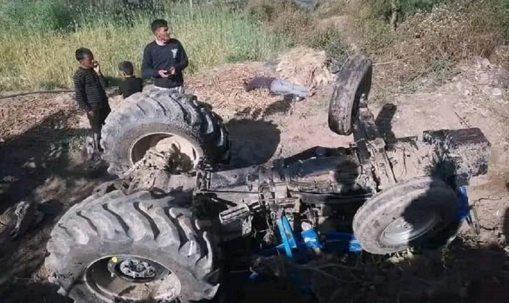 ट्रयाक्टर दुर्घटनामा दुईजनाको मृत्यु, दुई घाइते