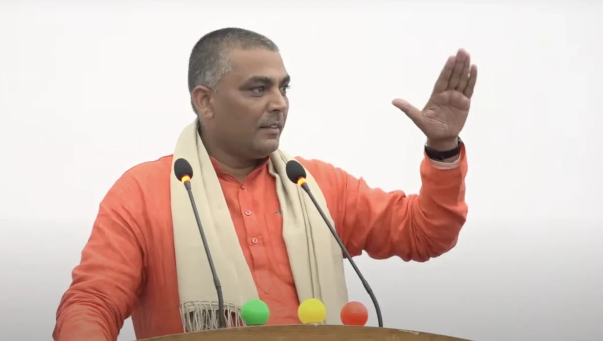 सांसद अभिराम शर्मा निलम्बित