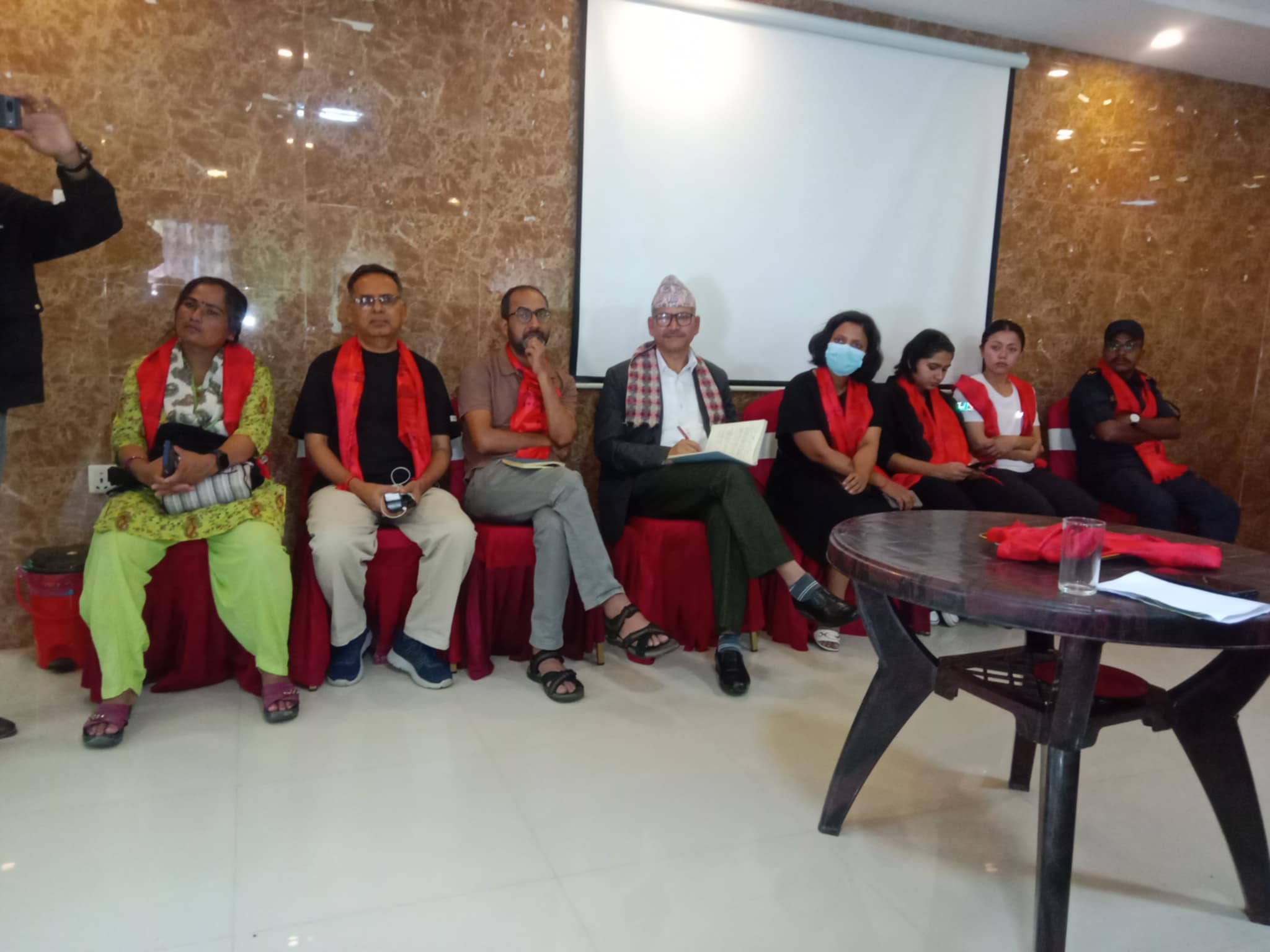 बुर्तिबाङमा दलित अगुवाको भेला