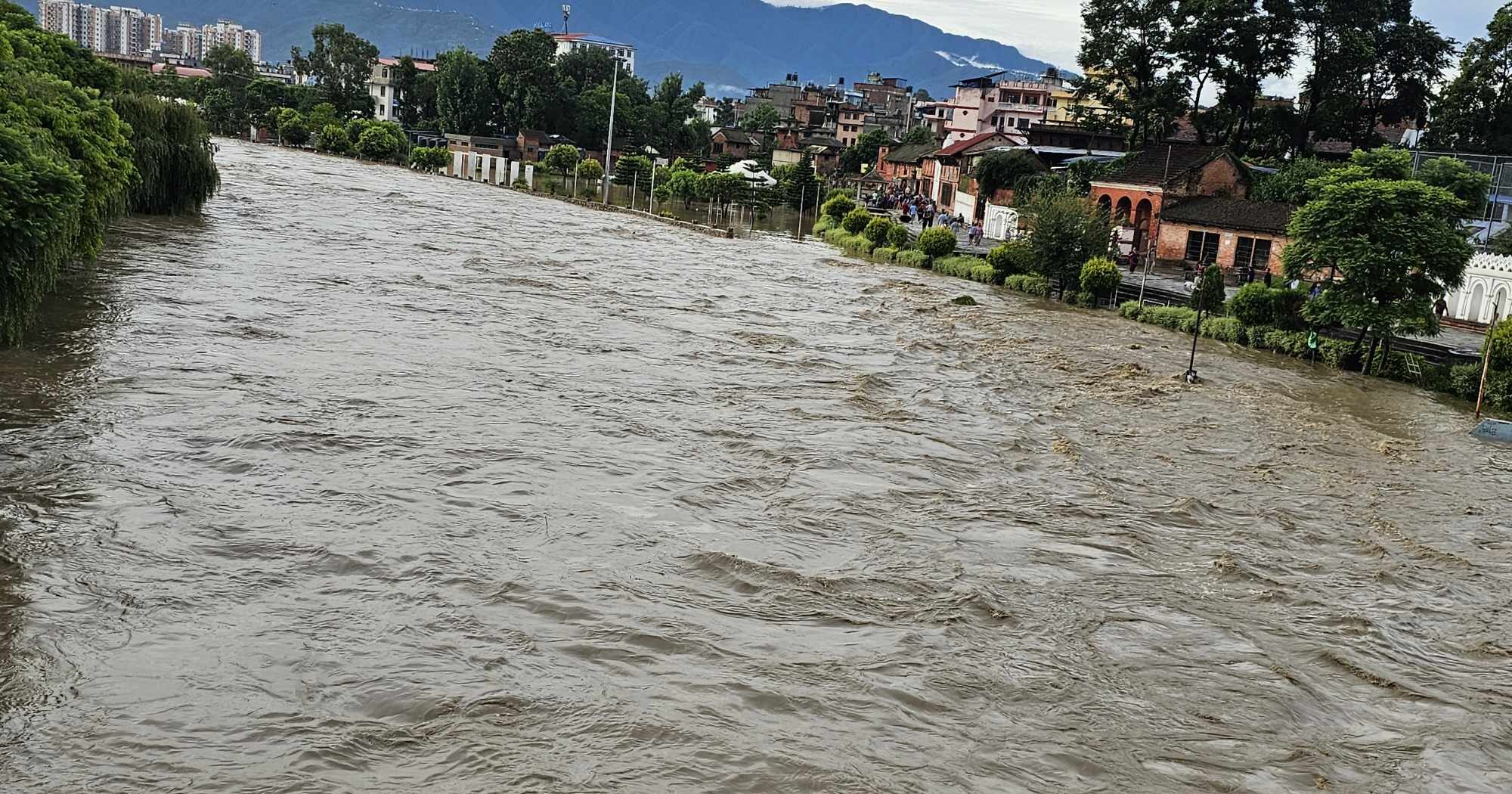 काठमाडौंको तारकेश्वरमा १२ वर्षीय बालकलाई खोलाले बगायो