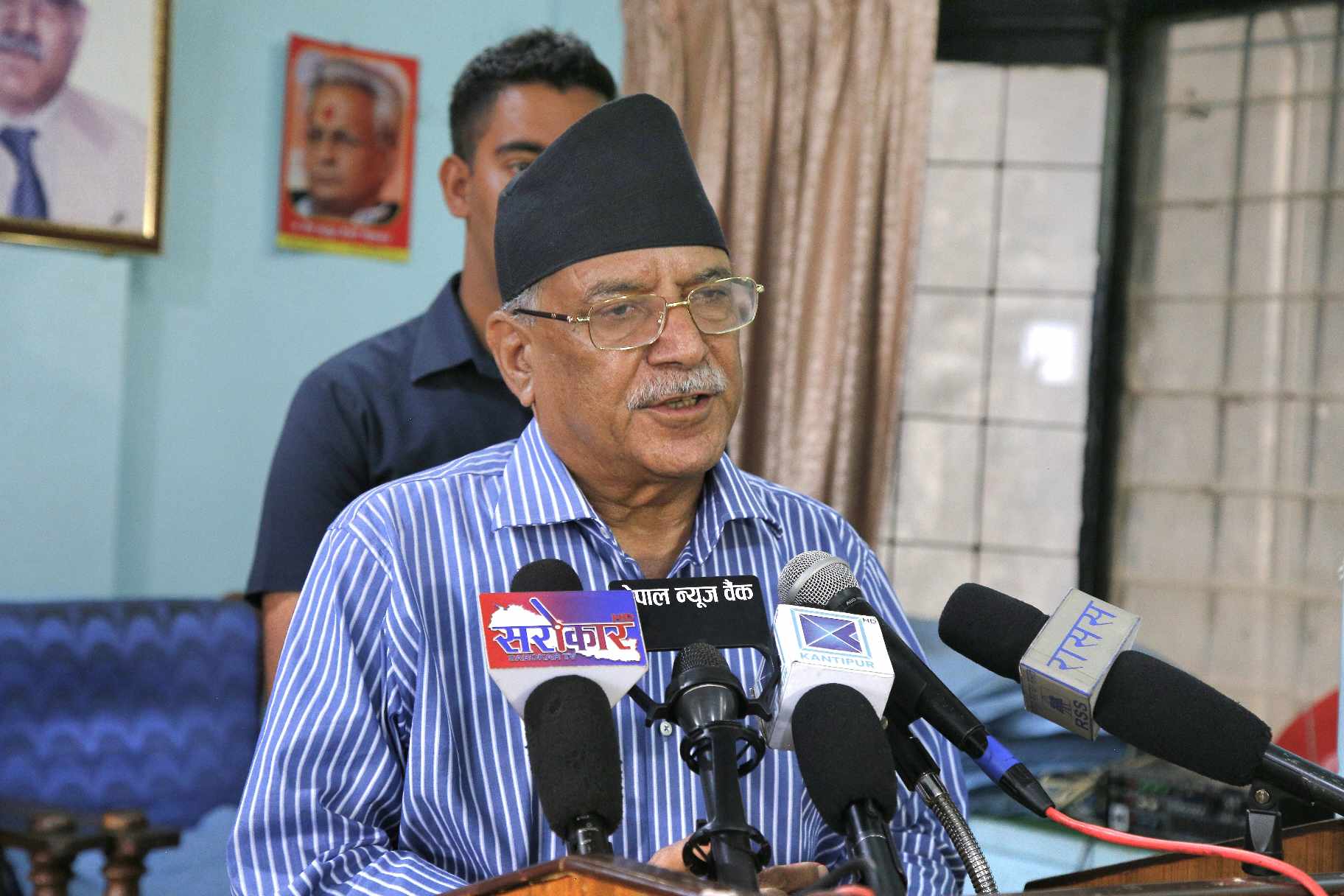 प्रचण्डले भने-'संक्रमणकालिन अवस्थाको निकास संविधानसम्मत तरिकाले हुनुपर्दछ'
