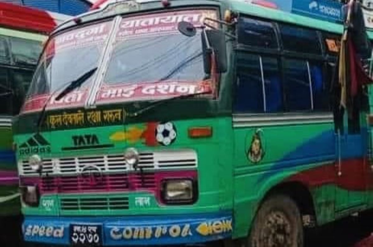 गोरखाबाट काठमाडौंका लागि छुटेको बस सम्पर्कविहीन