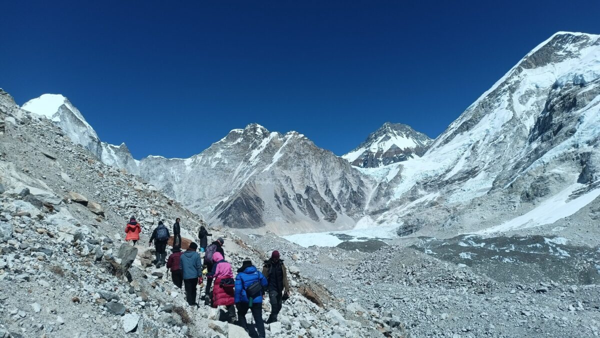 असोजमा ९ हजार पर्यटक सगरमाथा क्षेत्र पुगे