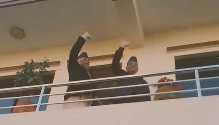 आलोपालो प्रधानमन्त्री : विघटन भएकै स्थानमा एमाले र माओवादी