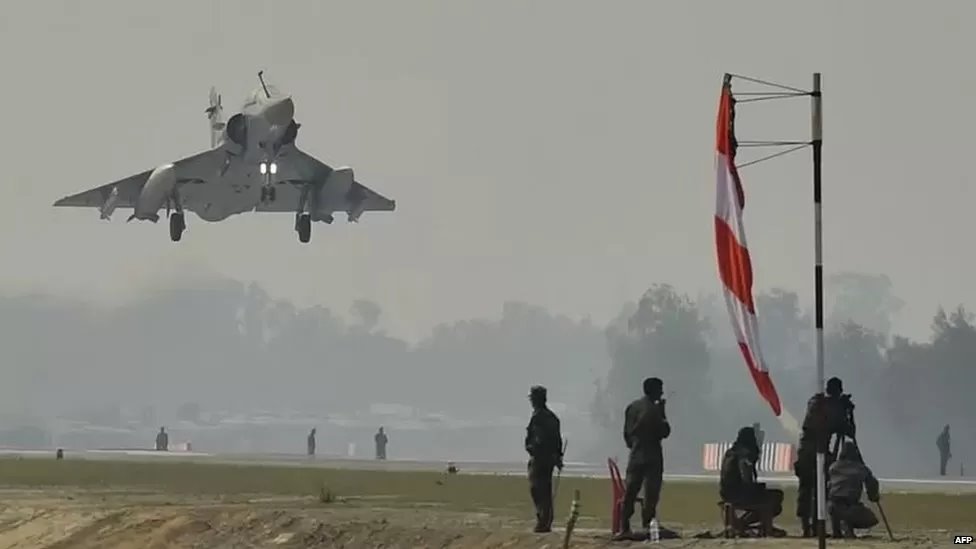 भारतले तीन सैन्य हवाई अड्डाहरूमा मिसाइल आक्रमण गरेको पाकिस्तानको दाबी