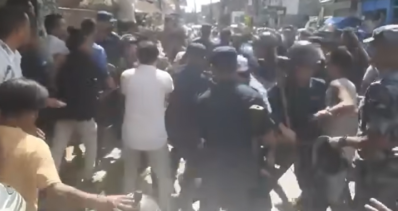मेयर र उपमेयरका समर्थकहरू आमनेसामने हुँदा धरान तनावग्रस्त