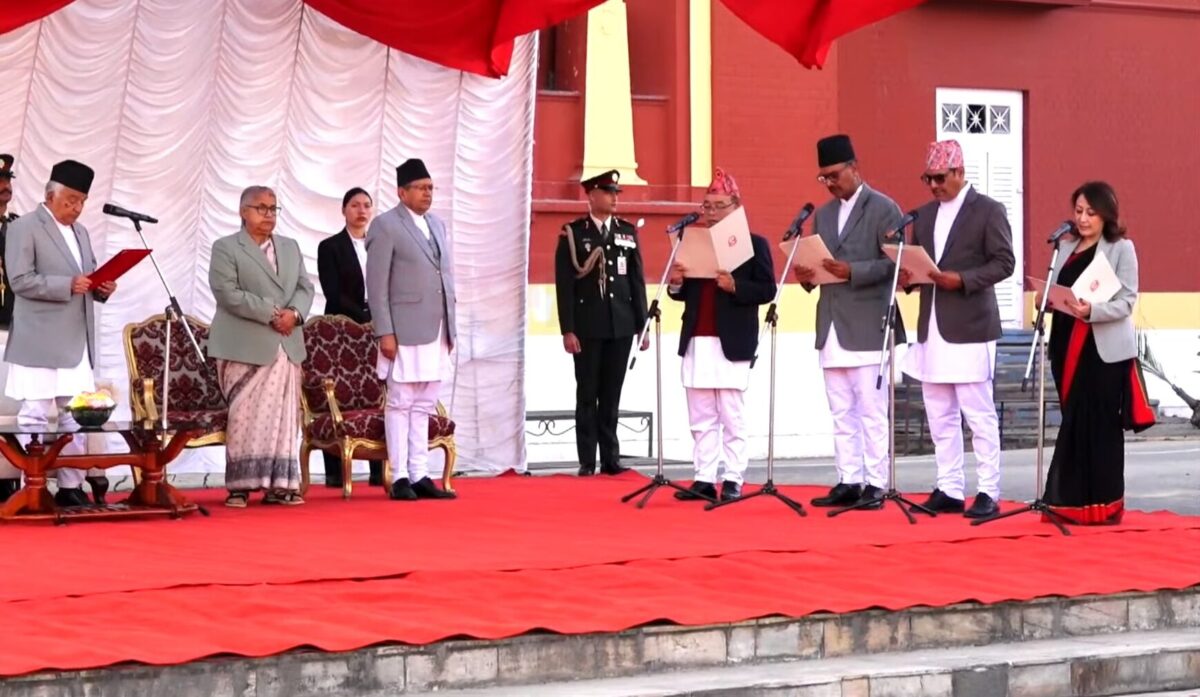 चार नयाँ मन्त्रीले लिए शपथ, कसलाई कुन मन्त्रालयको जिम्मेवारी ?