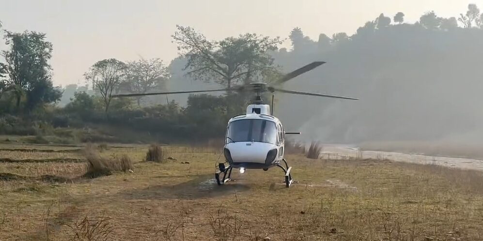 बनभोज खान बागमतीका मुख्यमन्त्री हेलिकप्टर चढेर सिरहा पुगे