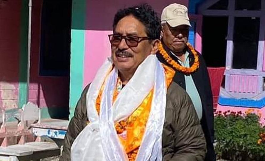 मनाङमा कांग्रेका टेकबहादुर गुरूङलाई एमाले र राप्रपाको समर्थन
