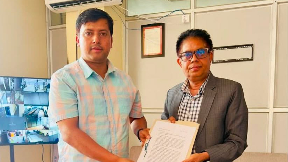 जेनजी आन्दोलनको छानबिन प्रतिवेदन माग्दै मानवअधिकार आयोगमा ओलीले दिए निवेदन