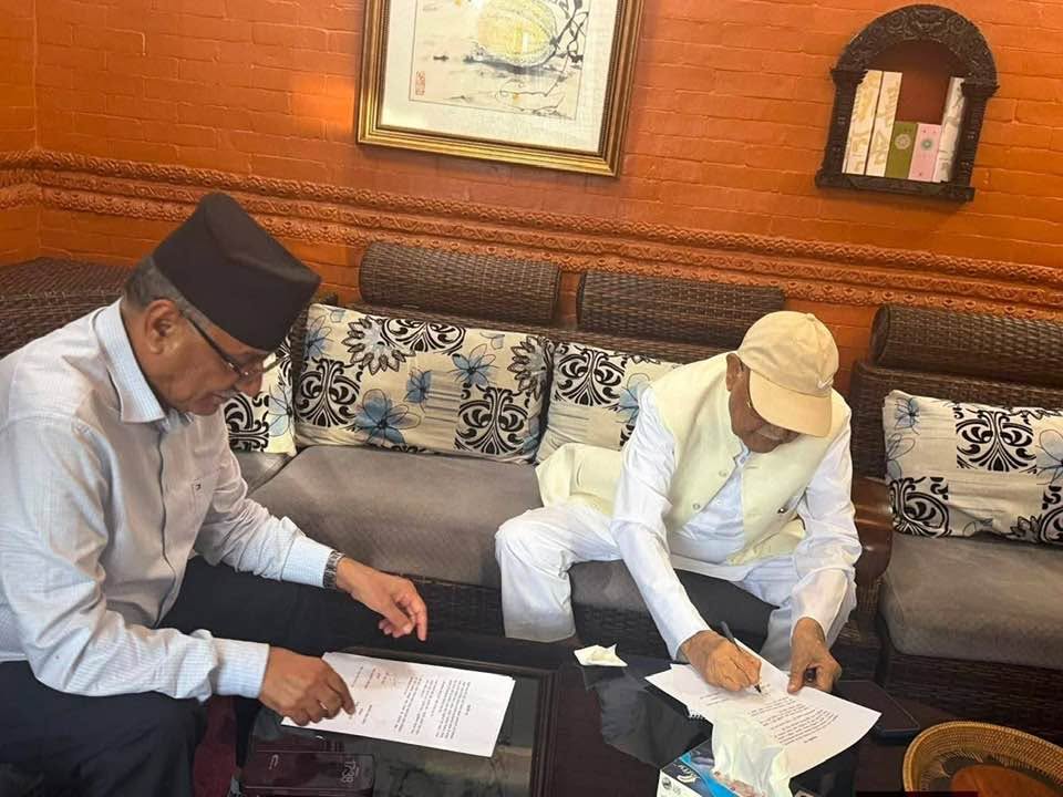प्रदेश सरकार गठनबारे केपी-प्रचण्डबीच सहमति, कुन प्रदेशमा कसको सरकार ?