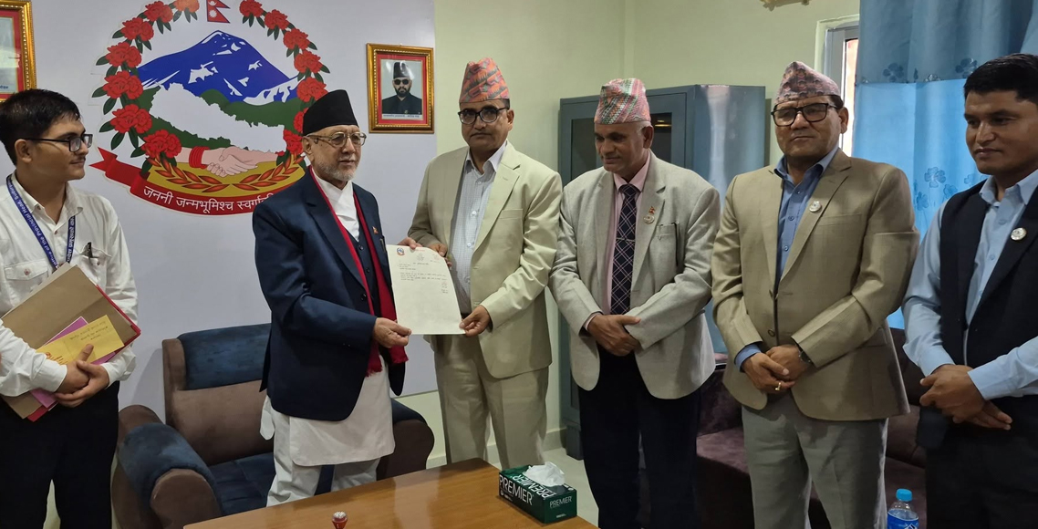 एमालेको समर्थनमा खगराज भट्ट सुदूरपश्चिमको मुख्यमन्त्री नियुक्त