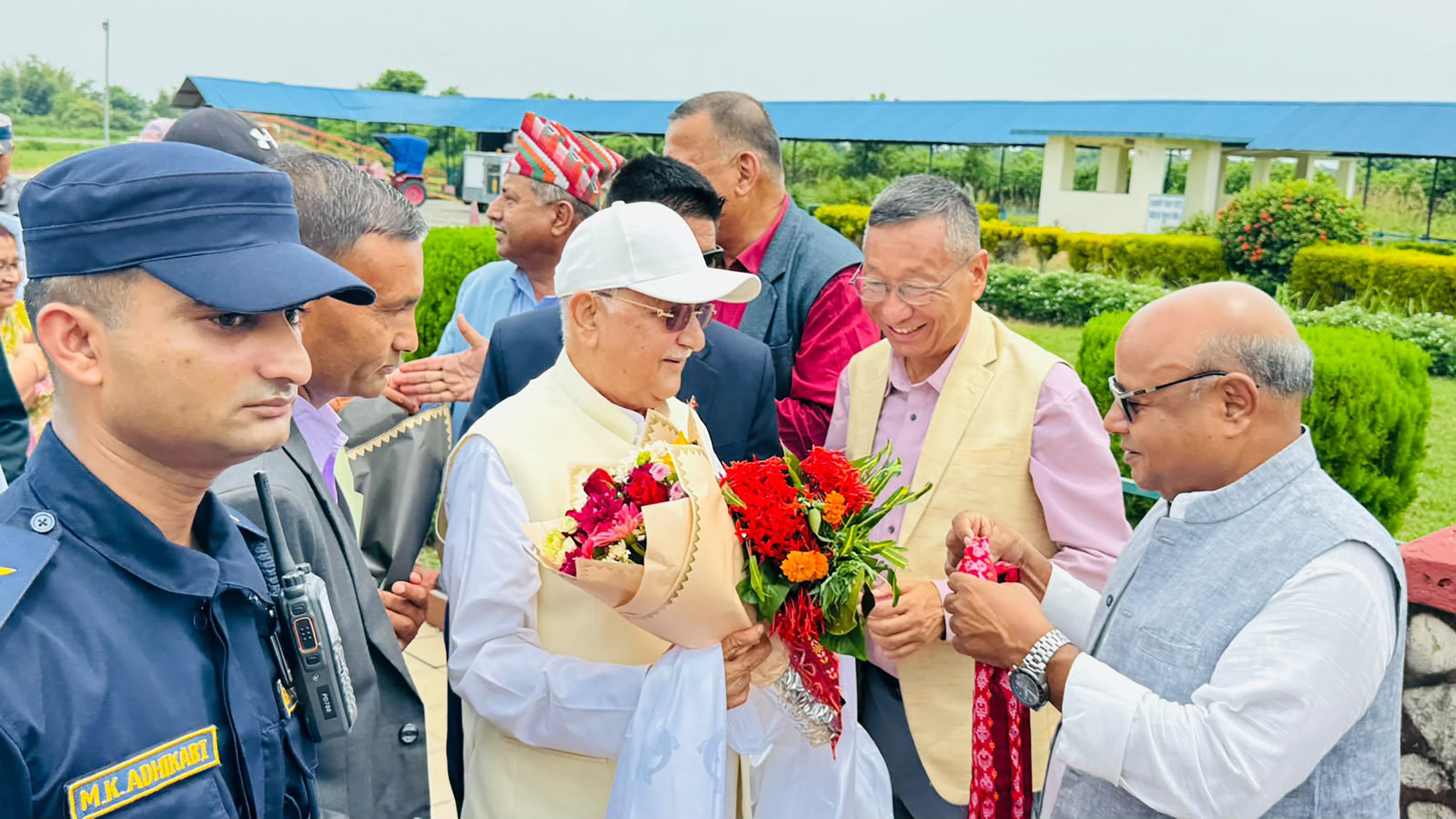 एमाले अध्यक्ष अध्यक्ष ओली चुनावपछि पहिलो पटक पुगे झापा