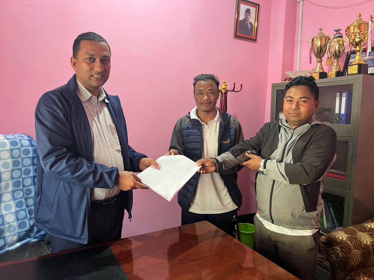 बडिगाड घटना : मोटरसाइकल चालक र प्रशासकीय अधिकृतलाई कारबाहीको माग गर्दै निवेदन