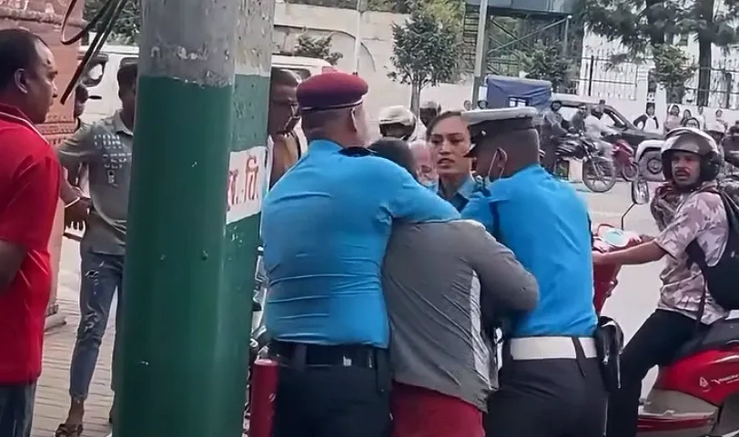 महिला प्रहरीमाथि हातपात गरेको आरोपमा एक जना पक्राउ
