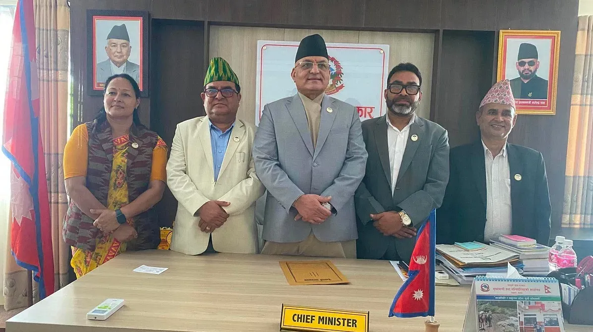 गण्डकी प्रदेश सरकारबाट बाहिरियो एमाले, चार मन्त्रीले दिए राजीनामा