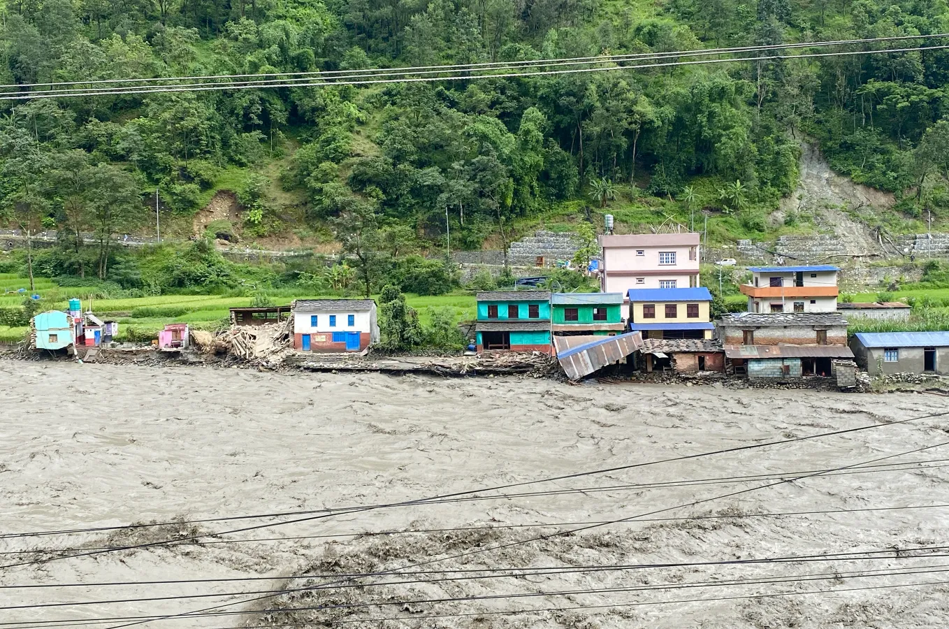 कालीगण्डकीमा उर्लिएको बाढी हेर्न जाँदा बागलुङका गोतामेको मृत्यु